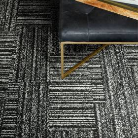 Interface Decibel tapijttegel - Hospitality serie
